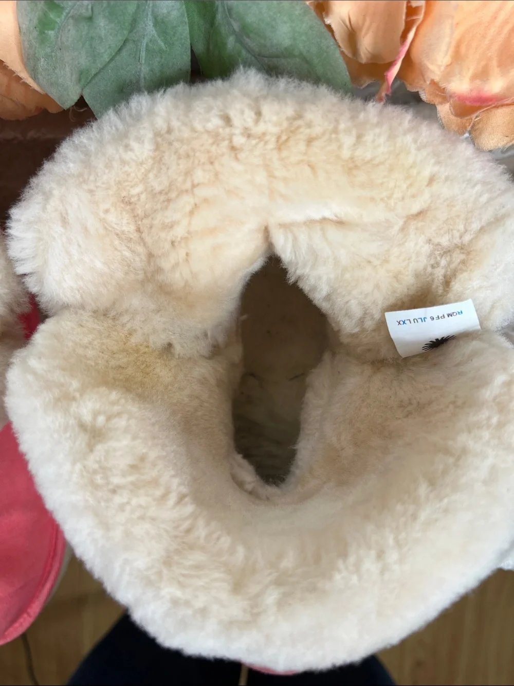 Ugg Saniya Mini Size 2